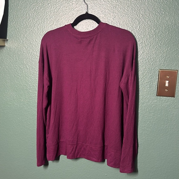 COPY - LUCKY BRAND berry long sleeve - Picture 10 of 10